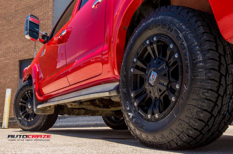 TOYOTA HILUX N70 4WD MONSTER XD 2 MATTE BLACK